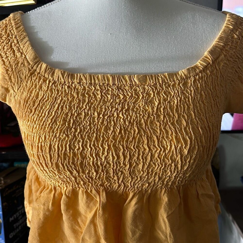 Style Envy Size Medium Mustard yellow cropped blouse - Picture 2 of 5